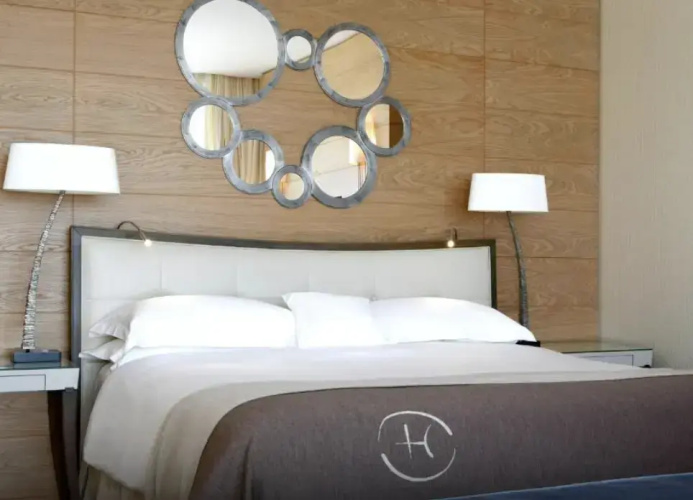 Recover & Energise Junior Suite with lake view