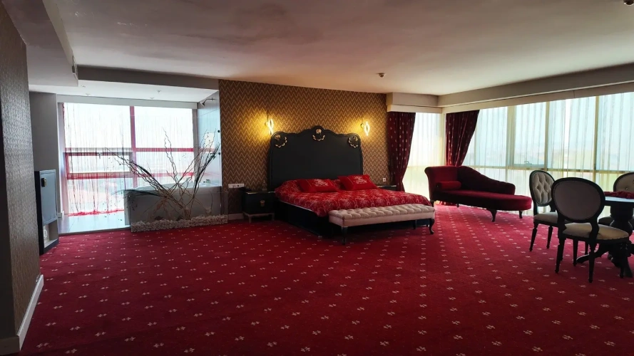Superior Suite