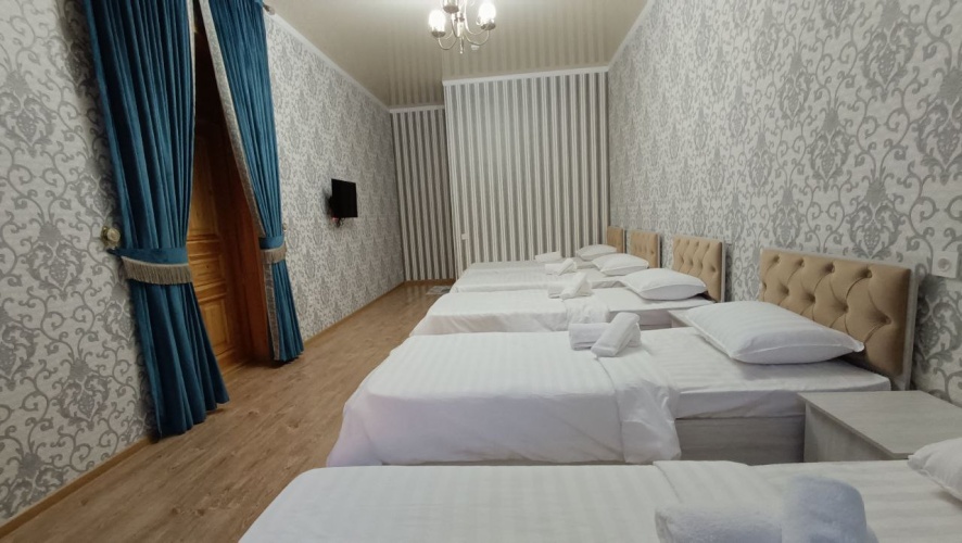 Standard Quintuple room