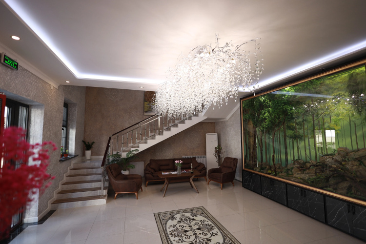 Ideal Hotel