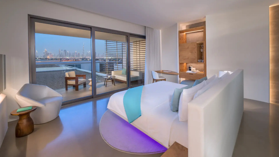 Covet Skyline View Twin room