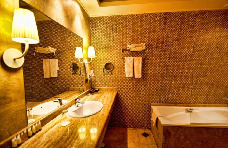 National Hotel photo 34