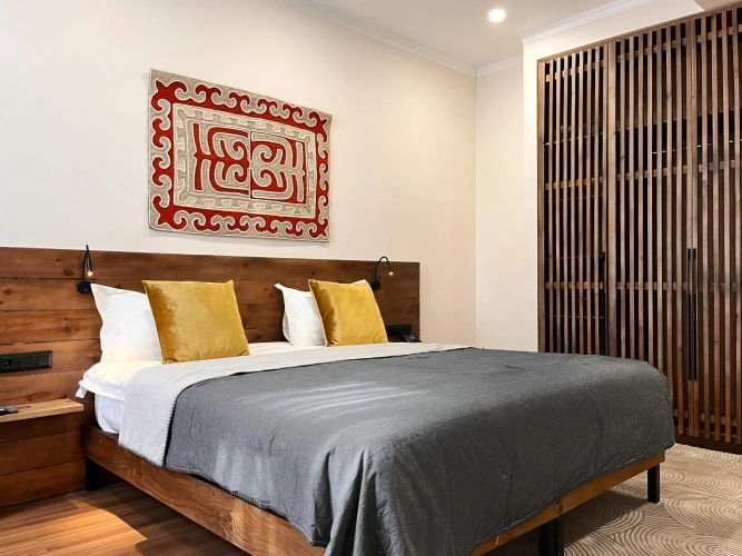 Superior Double room with city view
