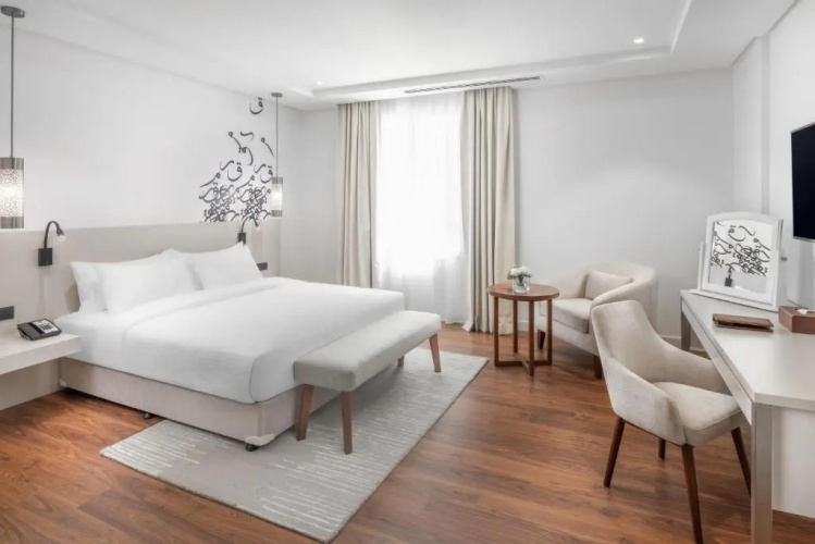 Landmark Suites Hotel