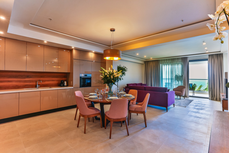 2 Bedrooms Apartment with balcony and with view