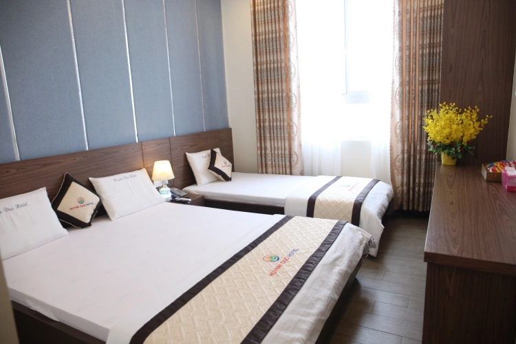 Standard Triple room with view