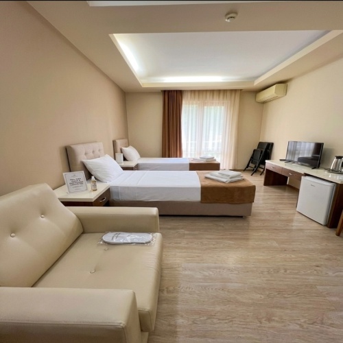 Classic Twin room with balcony