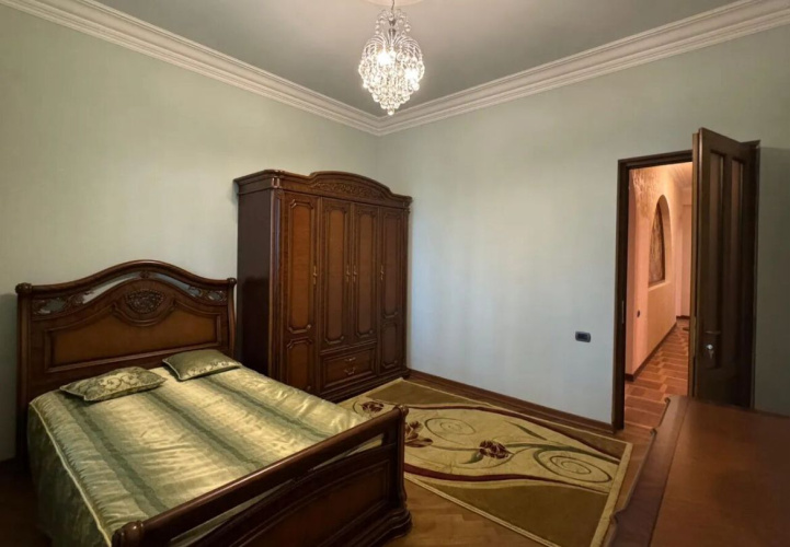 Siris Guest house