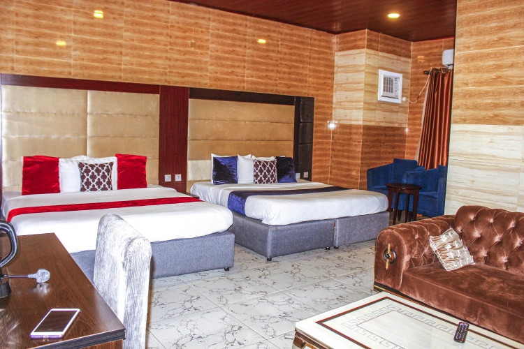 2 Bedrooms Comfort room