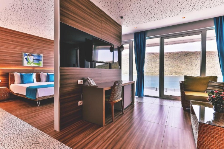 Carine Hotel Kumbor photo 8