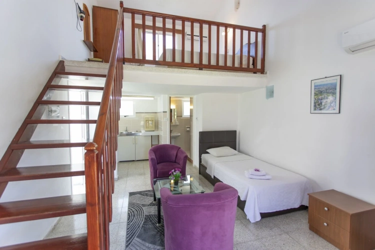 1 Bedroom Villa with balcony and with mountain view