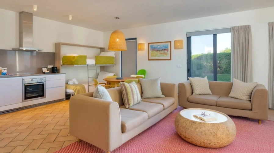 1 Bedroom Apartment with balcony