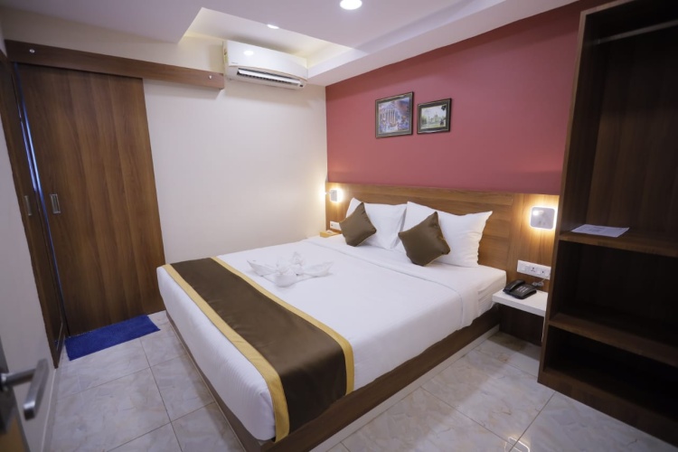 Standard Double room with view