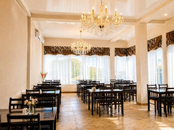Hotel Anna Sariya