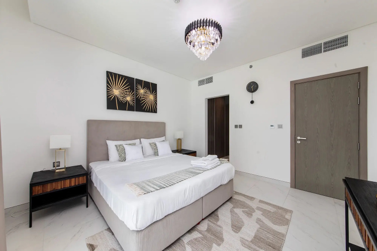 Lagoon View | 1Br | District One Apartments