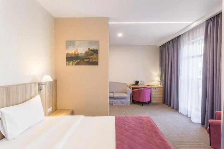 Harbor Club HotelOver view