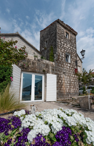 Djurisic Guest House