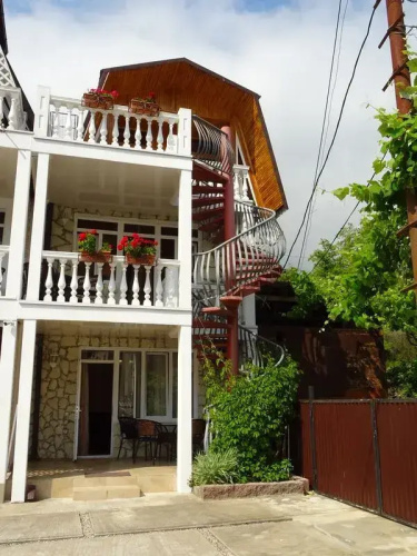 Dautiya Guest House