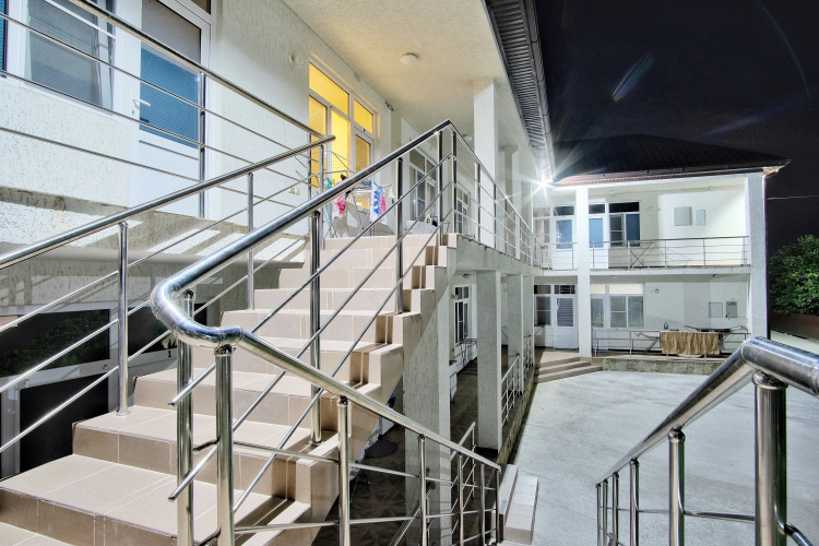 Viktoriya Guest House