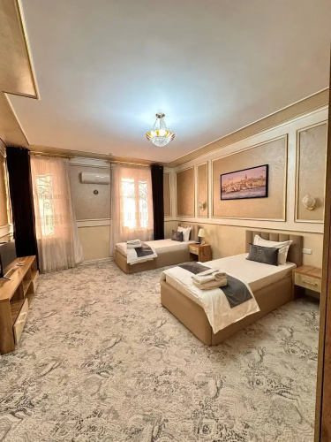 Afsona Hotel