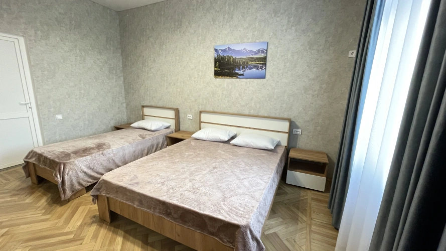 2 Bedrooms Comfort room with courtyard view