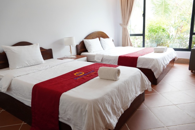 Premium Twin room with view