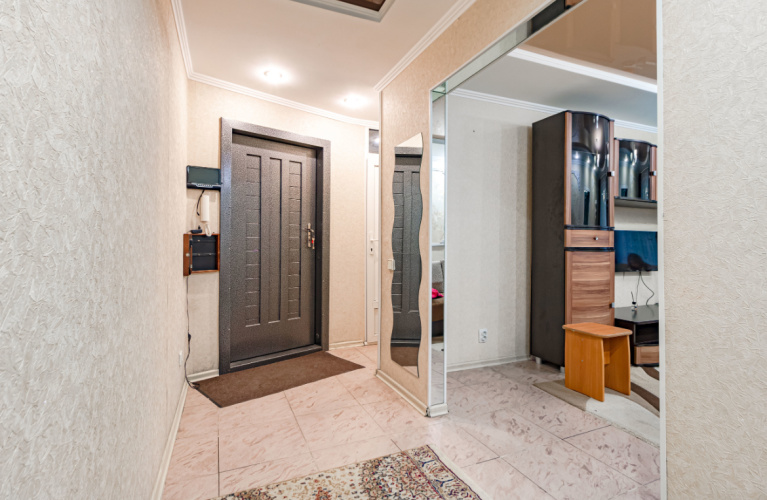 Ryadom S Dom Shakhmat Flat