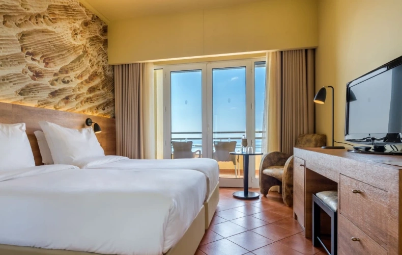 Double room with balcony and with ocean view