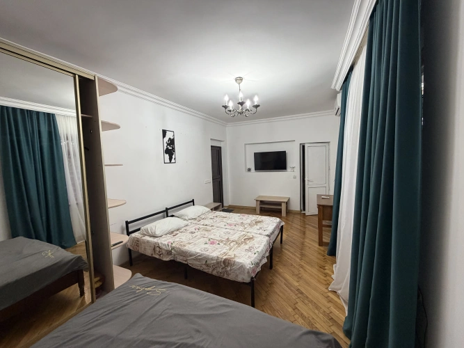 Comfort Quadruple room with courtyard view