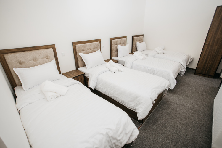 Economy Quadruple room