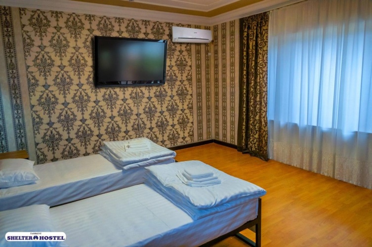 Standard Triple room with view