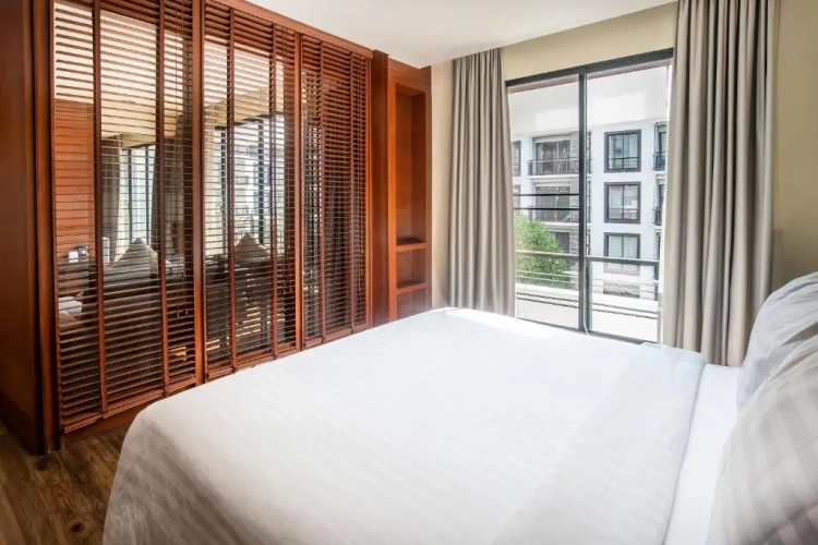 1 Bedroom Executive Double Suite with balcony and with city view