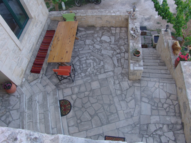 Aloni Villa