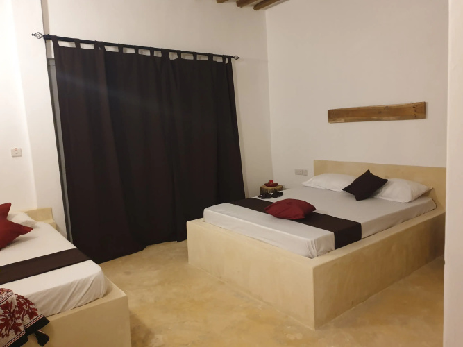 Ayla Beach House Mini-Hotel