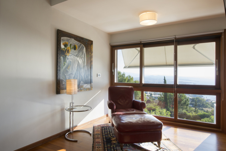 5 Bedrooms Luxury Villa with view
