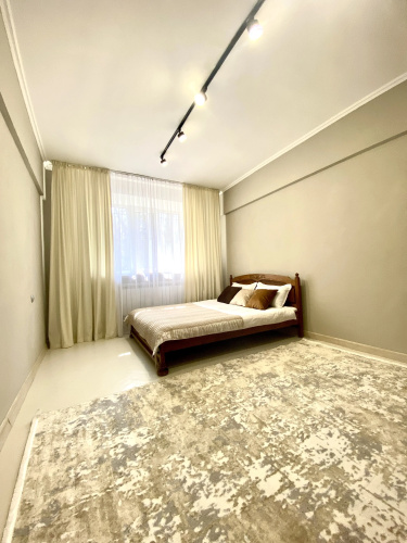 3-komnatnaya Na Valikhanova Flat