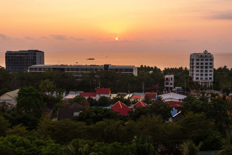 The Up Phu Quoc Hotel