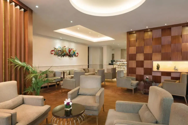 Hotel Ramada by Wyndham Abu Dhabi Corniche