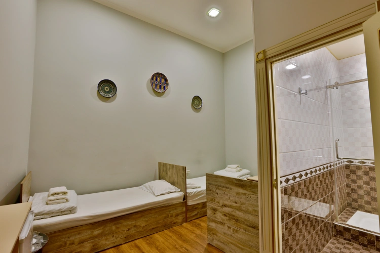 Economy room