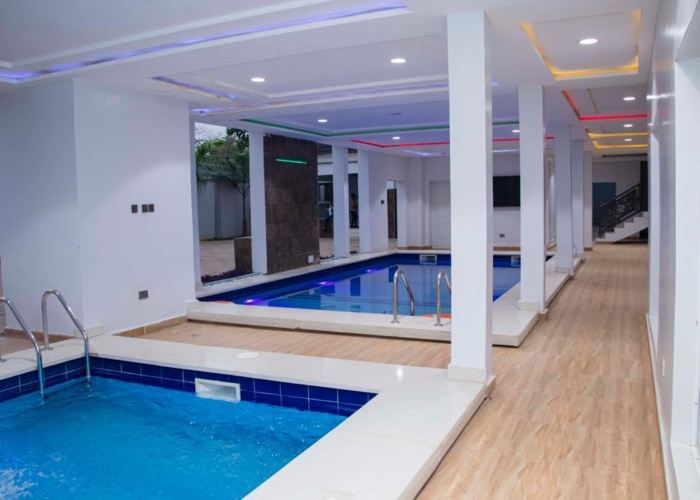 Focus Holiday Inn Hotel