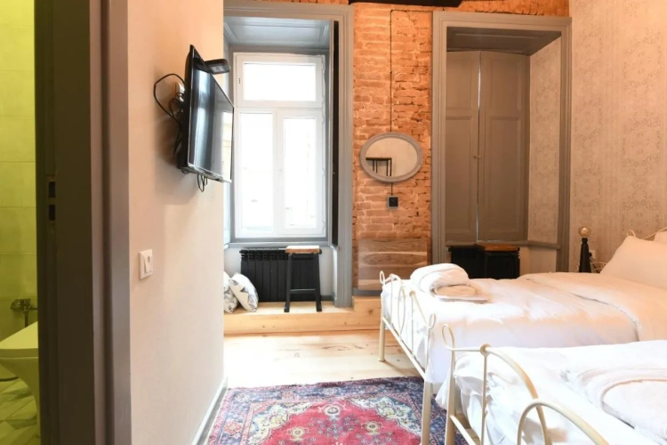 Standard Twin room with view