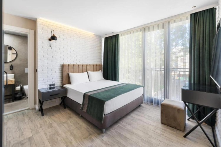 Deluxe Urban Double room with city view