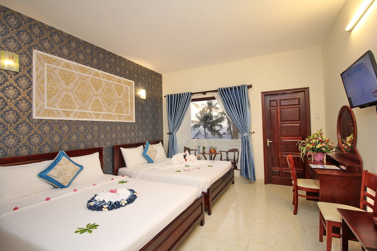 Standard Quadruple room with balcony