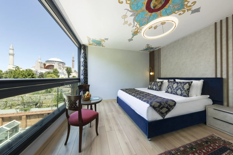 Junior Suite with St. Sophia View