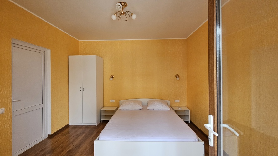 Standard Triple room with balcony and with view