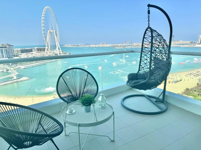 3-room Luxury Apartment with balcony and with view