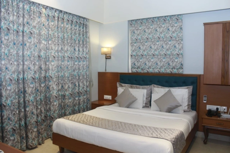Standard Double room with view