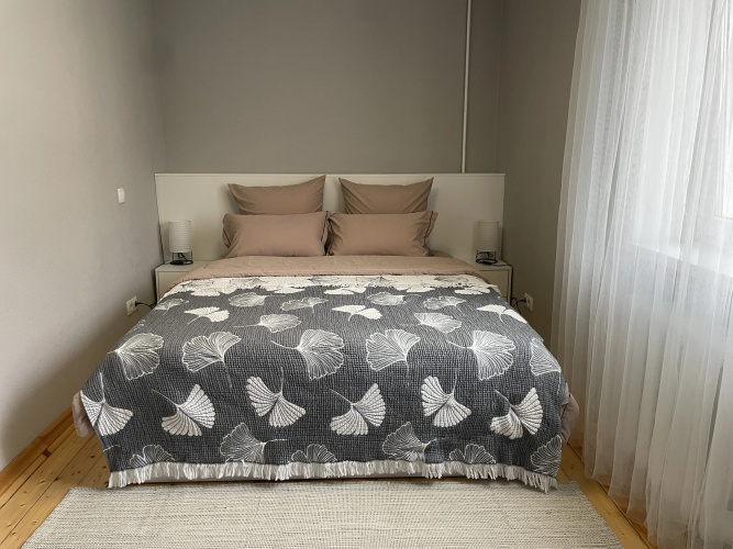 Na Ulitse Osipenko 30 Flat