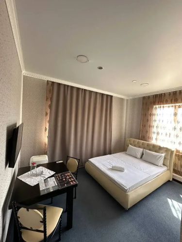 Mazhor Hotel