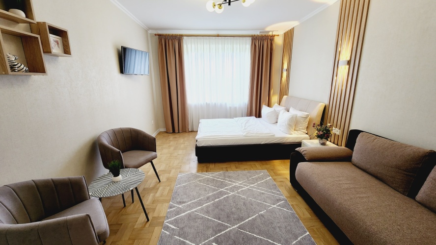 1 Bedroom Apartment with balcony